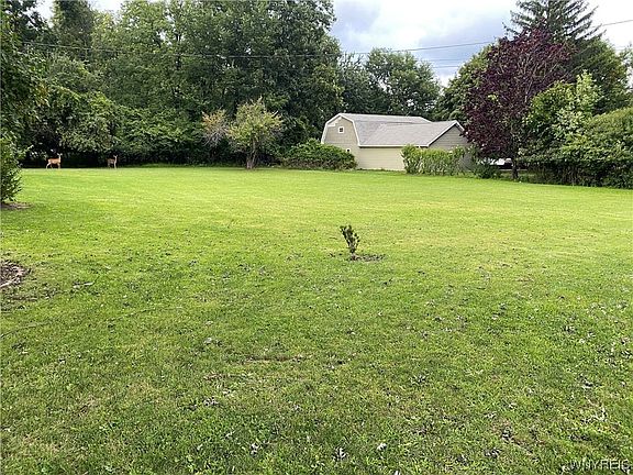 2nd image of 4596 Lake Ave
