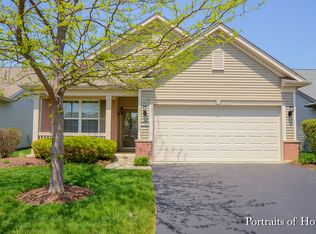 2783 Cascade Falls Cir, Elgin, IL 60124