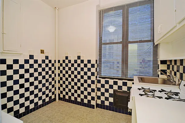 Sold by Corcoran | media 13