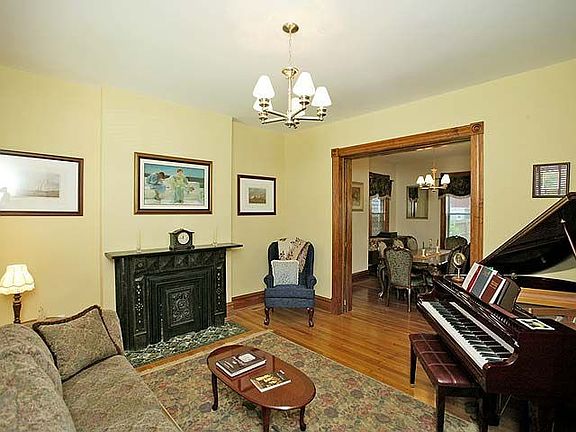 4th image of 3227 California Ave