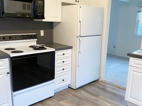 2nd image of 1569 215th St #2
