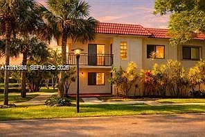 3rd image of 16168 Laurel Dr #201