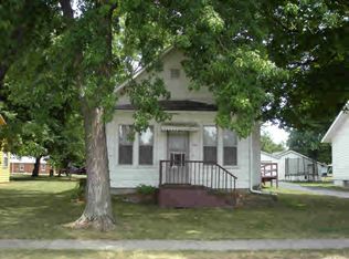 102 S College St, Hoopeston, IL 61865