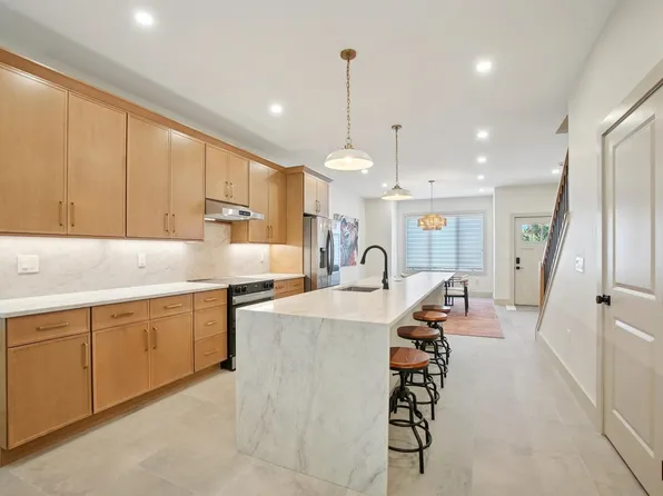121A Clinton Ave, Jersey City, NJ 07304