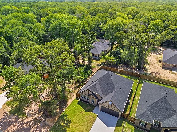 2nd image of 433 Waterboard Dr