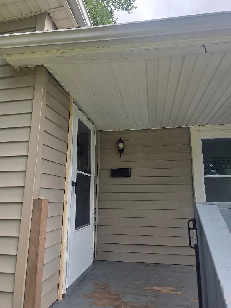 319 W Linden Ave — Photo 1