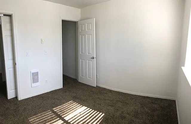 5221 Mesquite Dr #4 — Photo 12