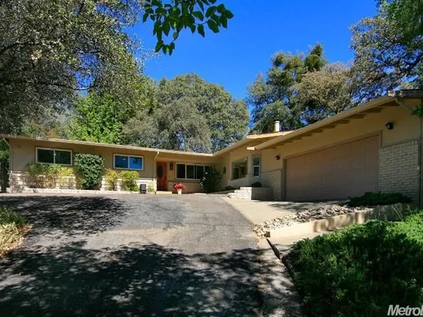 10505 Lone Star Rd, Auburn, CA 95602