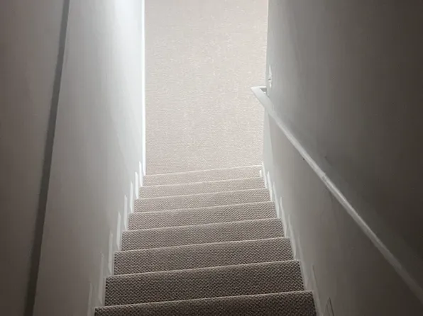 702 Neptune Ave, Oxon Hill, MD 20745