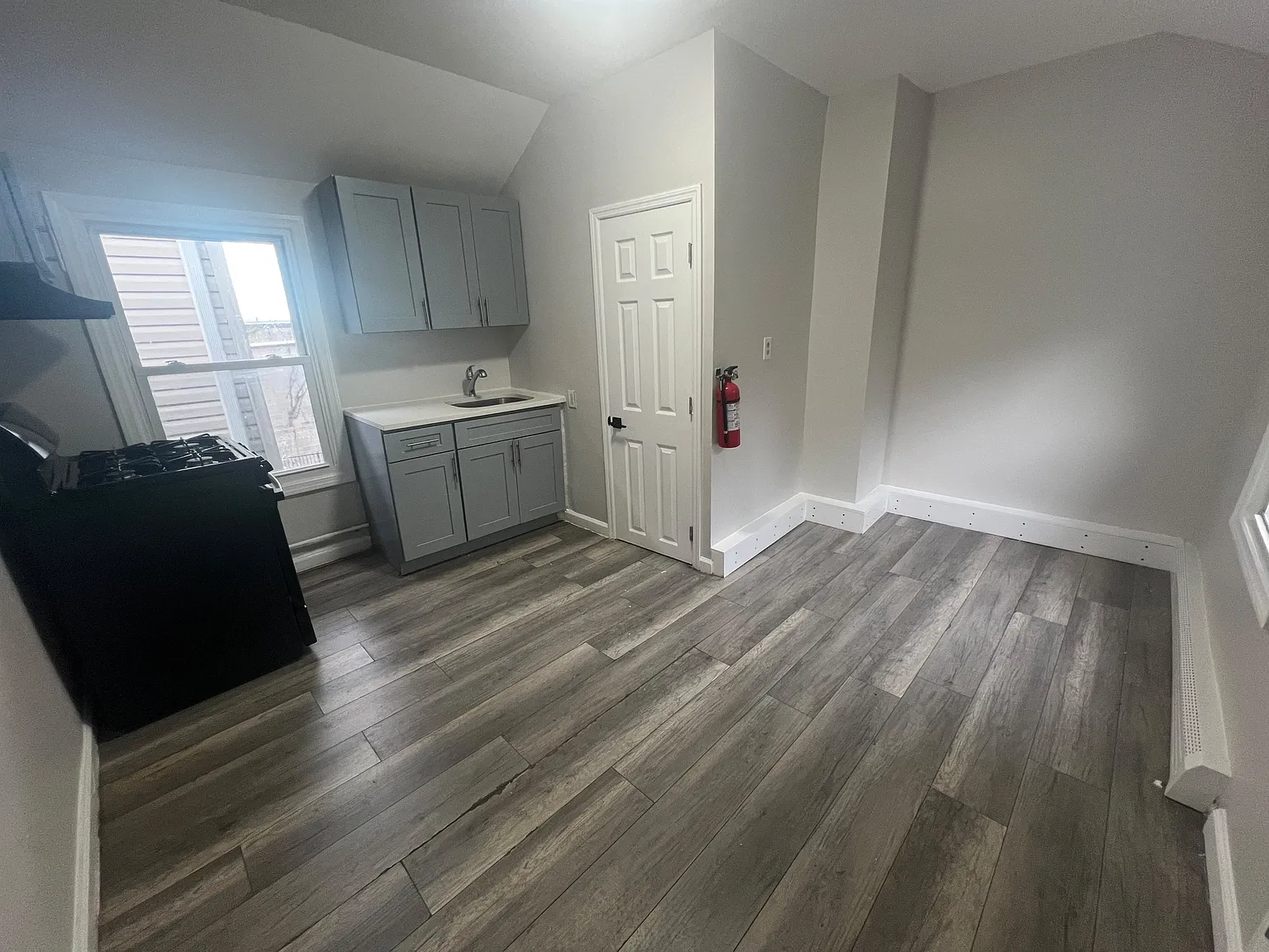 2 bed, $1,800 — Photo 2