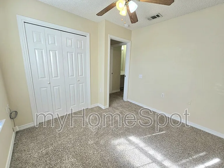 9580 Cobblebrook Dr — Photo 14