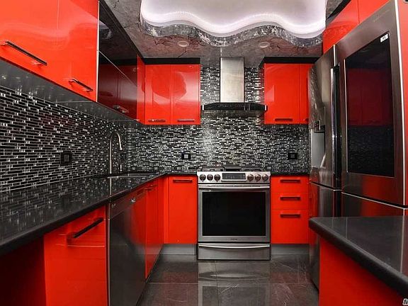 4th image of 6125 98th St APT 8H