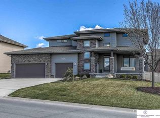7015 S 201st St, Gretna, NE 68028