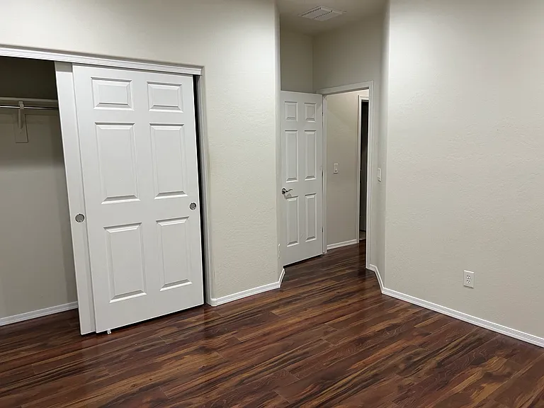 1019 W Spur Dr — Photo 22