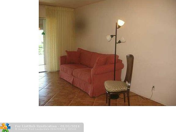 3rd image of 3040 NE 16th Ave APT 213