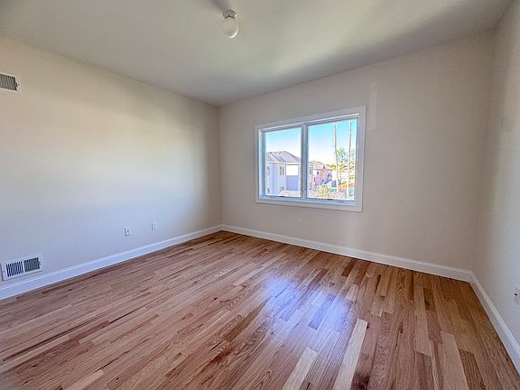 5th image of 64 Hemlock St #2