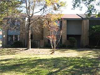2nd image of 2901 Grant St Unit 701