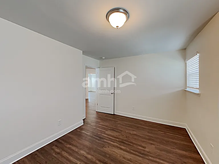 406 Levon Ct — Photo 18