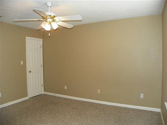 5th image of 4176 Mission Trace Blvd