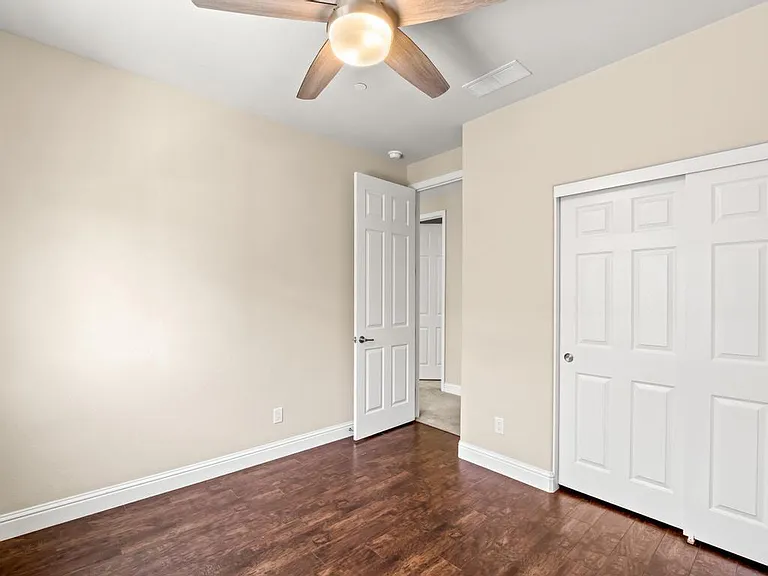 1229 E Via Roma Dr — Photo 35