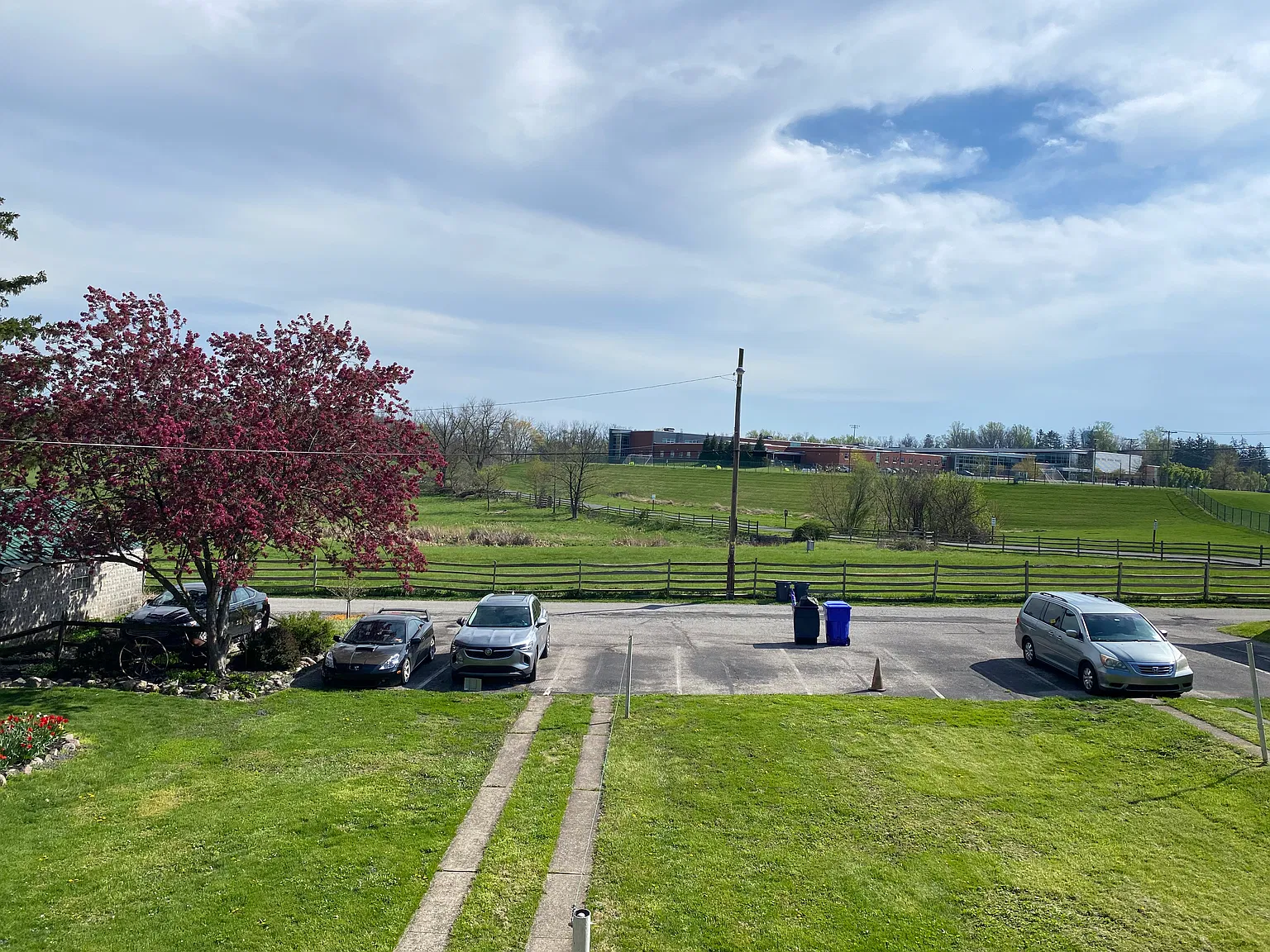 1 bed, 1000 sqft, $1,190 — Photo 2