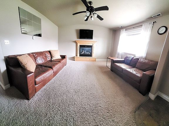 5th image of 3677 E Silverstone Dr