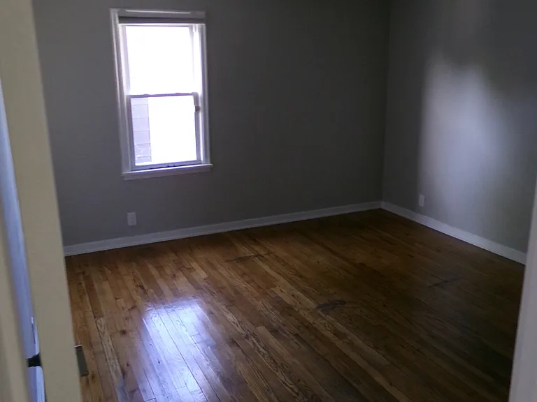 4231 S 42nd St — Photo 16