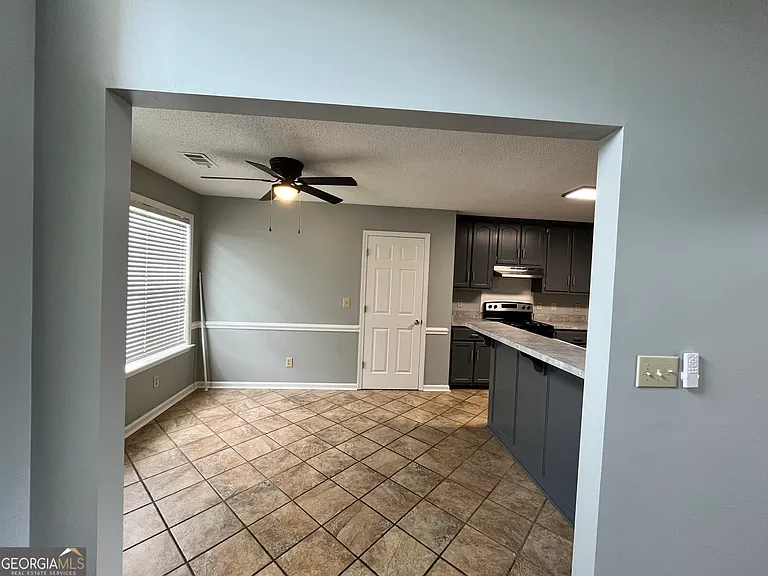 102 Myles Ln — Photo 11