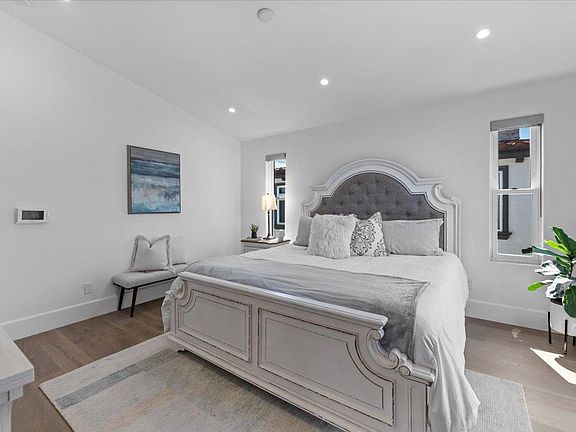 5th image of 18226 Grevillea Ave