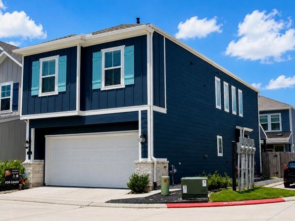 624 Pelican Dr