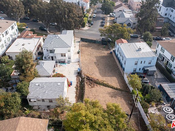4th image of 1331 S Burnside Ave