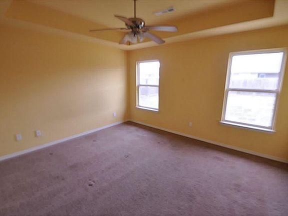 5th image of 1305 E Freedom