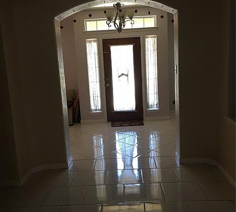 2nd image of 1601 Belvedere Pl