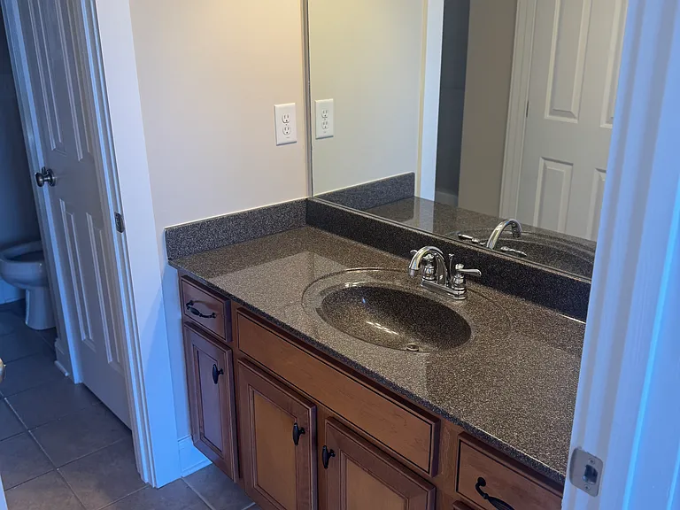 116 Savannah Ave — Photo 17