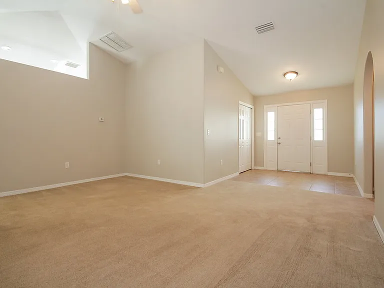 2815 93rd Ct E — Photo 4