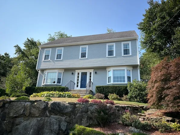 10 Lantern Ln, Milford, MA 01757