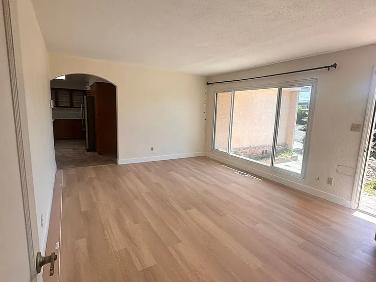 6328 Cleo Street — Photo 34