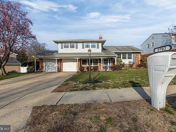 3rd image of 2702 Burnley Rd