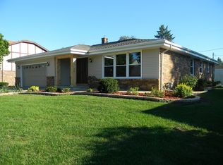 4011 86th St, Kenosha, WI 53142