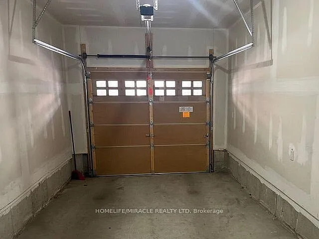 103 Frederick Wilson Ave — Photo 17