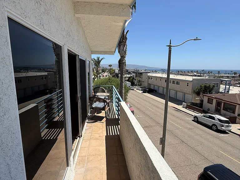 1744 Manhattan Ave #UPPER — Photo 34