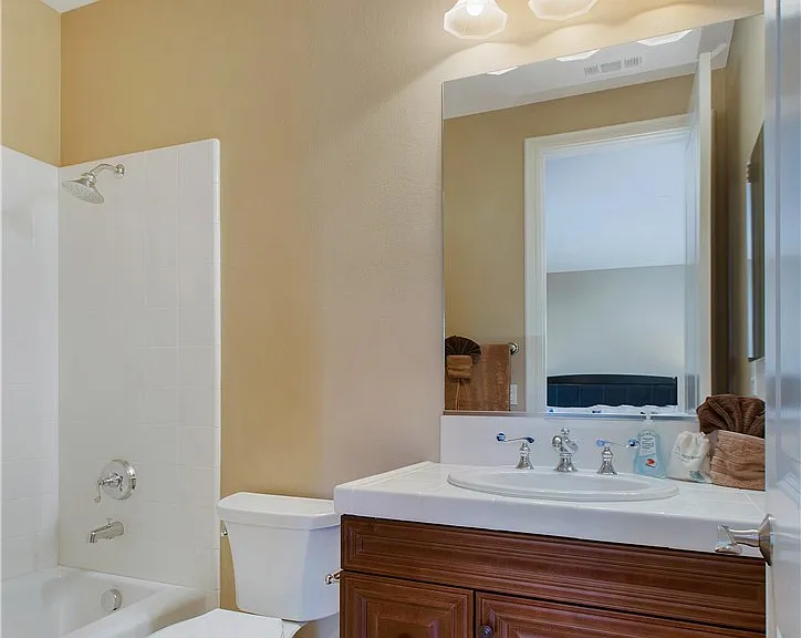 4731 Oceanridge Dr — Photo 23