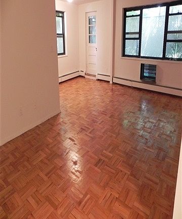 2nd image of 25 Park Pl APT 1d