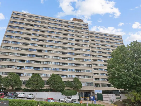 5911 Edsall Rd APT 911, Alexandria, VA 22304