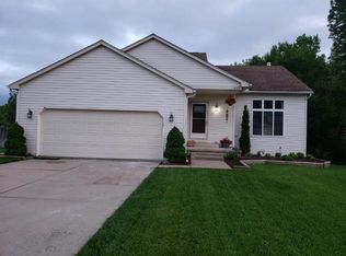 1843 Chesapeake Ct, Oxford, MI 48371