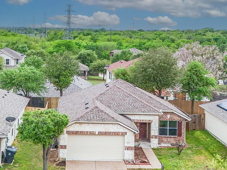 1906 Castaway Dr — Photo 32