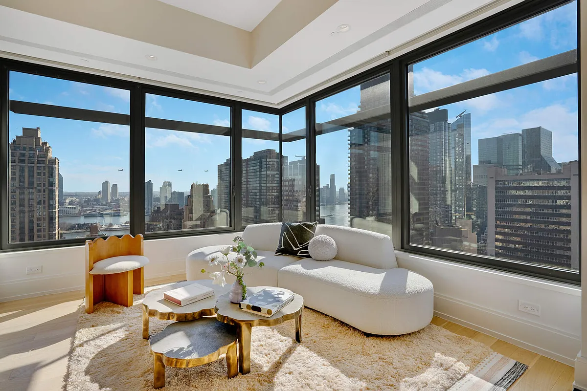 301 East 50th St Unit 25A  