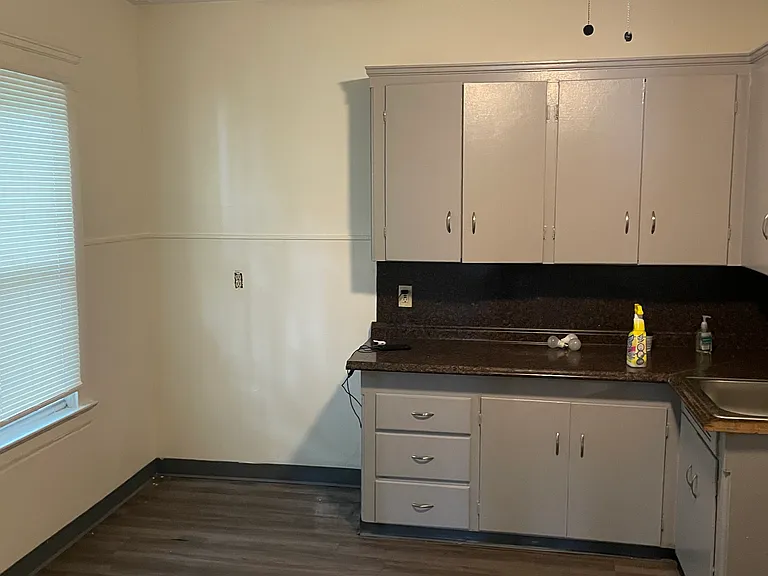 16402 Arcade Ave — Photo 1