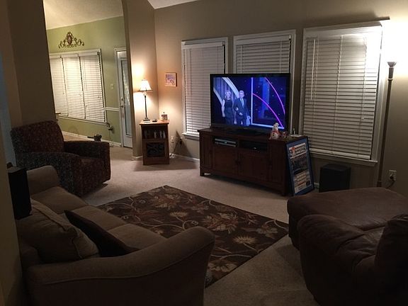 4th image of 9323 Helmsley Dr