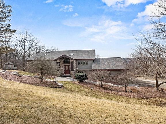 3rd image of 3361 North Road